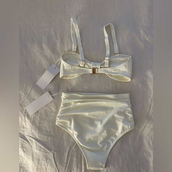 Kōraru White Bikini Set - size small, NWT! - Picture 5 of 9
